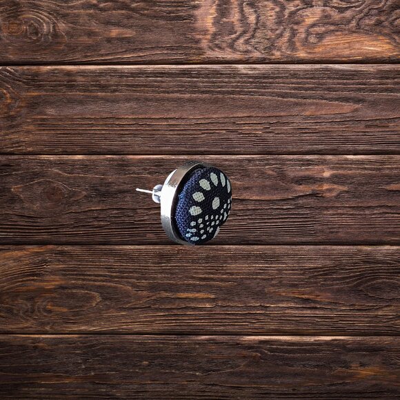 "Mama Pav" UNESCO "Modrotlač" Blueprint Stud Earrings - Artisan Crafted - Picture 2 of 3